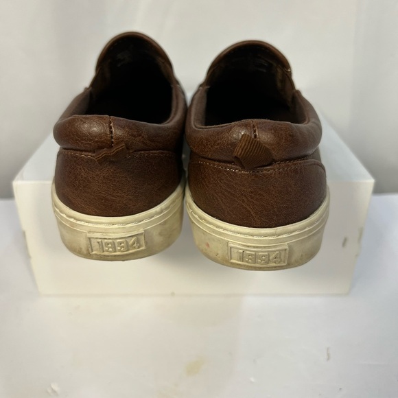 Old Navy Boy’s Faux Leather Brown Slip-Ons Sneakers Size 3 - Picture 6 of 8